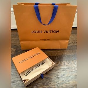 Louis Vuitton Gift Bag and Wallet Box with Dust Bag (wallet not included)